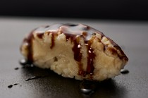 Sushi Koizumi_The plump flesh and sushi rice come together to bring out the deliciousness of the conger eel.
