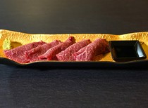 Naniwa Yakiniku Saburo_Lean beef sashimi