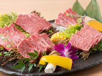 Kobe Beef Yakiniku Okatora_The quality and flavor of the carefully selected Wagyu beef is exceptional. Compare and taste the premium cuts of the beef on the "Selected Wagyu Beef 5-Kind Platter."