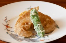 Okubo_Shark Fin - Tempura to encounter new possibilities.