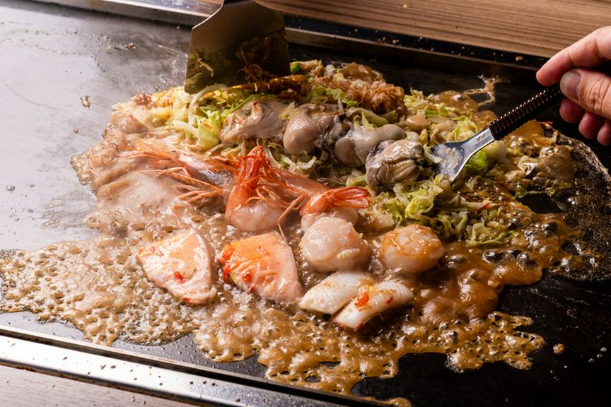 豚小屋('69伊/仏) Hokkai Monja × Teppanyaki KIBORI Shinjuku Reservation in Shinjuku