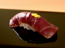 Ryoheisushi_"Tuna Marinated Nigiri" where the special marinade brings out the deliciousness of the red meat