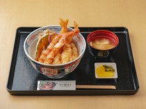 和牛黑泽 堺町通店_在口中散发出满满幸福感的“天丼”