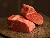 Hokkaido Yakiniku Kitaushi_Chef's recommendation! Carefully selected premium meat. The texture that melts in your mouth is exceptional: Hokkaido Wagyu Chateaubriand