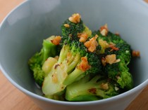 Kobayashi Chef ga Tegakeru Yoru no Vegistro Oimachi_Broccoli Sauteed with Garlic