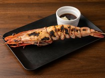 Kuromon Torepichi-Ichiba Minami kuromon Branch_Great eating experience with "Extra Large Shrimp"