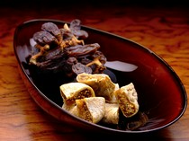 LOW-NON-BAR #RTS_Dried fruits (raisins and figs)