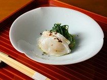 Takanawa Shinzan_The charm of tiger puffer fish is expanded through salads such as "Tiger puffer fish salad"