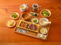 Asakusa GYUUNA Yadoki_Eel and beef tongue rice set