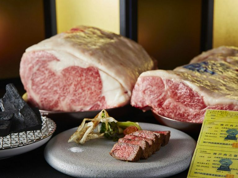 Wagyu beef and local specialty RESTAURANT &BAR 17CLUB Reservation