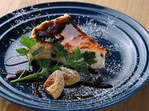  Sour Basque Cheesecake 