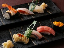 Japanese Restaurant Hana-Goyomi_Enjoy the "Sushi Course: Fresh Fish Nigiri Sushi" at the special 10-seat sushi counter.