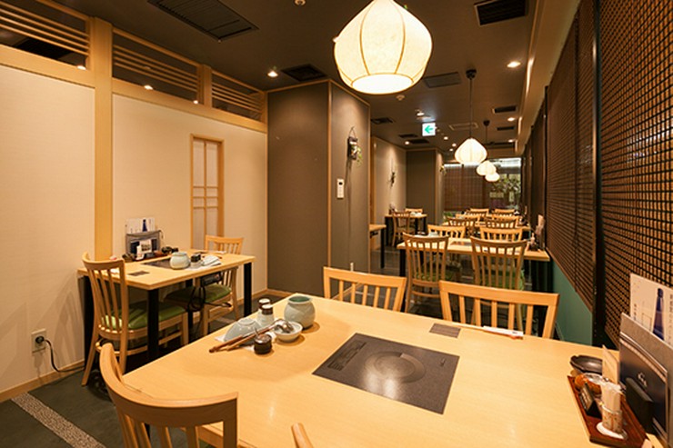 博多   華味鳥    大阪心齋橋店 floor