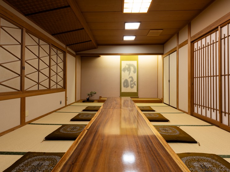 包房