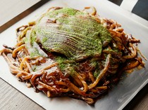 Okonomiyaki Columbus Ishikawacho ekimae Branch_"Osaka Pork Modern" - a hearty dish with a fun texture