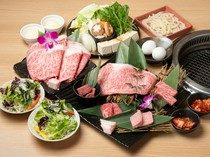 在从烤肉到寿喜烧的渐变过程中，能让人感受到品尝乐趣的“终极套餐” 
