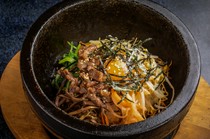  石锅拌饭 
