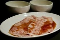 Yakiniku Hajime_"HAJIME Yaki" is a perfect combination of the warmth of the sirloin and the smoothness of the special sauce.