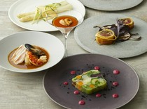  享用时令食材的全套餐 “Menu Tetue” 