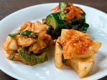  Kimchi platter 