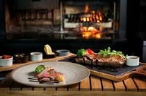  [Meat dishes cooked in a wood-fired oven] 