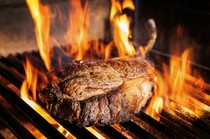  [Meat dishes cooked in a wood-fired oven] 