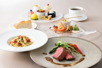  Courses, including seven varieties of all-you-can-eat desserts 