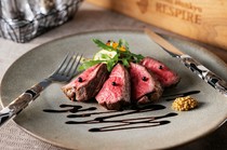  [Meat dishes cooked in a wood-fired oven] Beef 