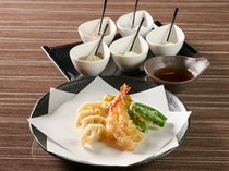 La Veranda APA Hotel & Resort Tokyo Bay Makuhari_Tempura - It's fried right in front of you by the chef.