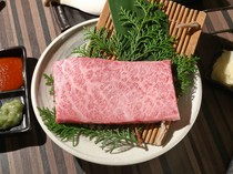  尽情享用餐厅引以为豪的精选和牛“今日推荐和牛” 
