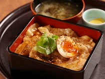 가이요테이고시지_許陽亭丼 (미즙 국, 절인 돈)