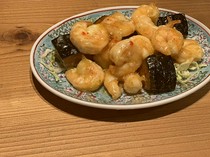 Kimiomou Tsubame no Kurashi_Stir-fried shrimp with chili and mayonnaise