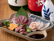  [닭고기 사시미 3점 모둠(닭똥집, 가슴살, 염통)] 