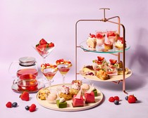  "Patissier's Special Seasonal Afternoon Tea" made with colorful seasonal fruits 
