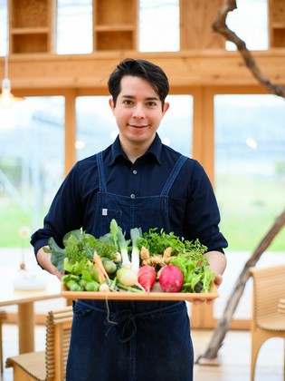 레스토랑 부도노모리 레･토네루_Marco Santoscoy
