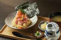 TOKYO FISHERMAN'S WHARF 魚秀～UOHIDE～澀谷宇田川店_Uohide 的海鮮蓋飯，上