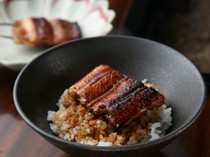 Mahoroba Irori Shinsaibashi_The Shimanto River Eel Bowl is topped with plenty of sauce, making for a perfect final meal.