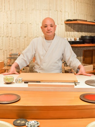 Sushi Rebo_Eiji Sasaki
