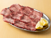 焼肉・horumon铁板锅　Yun_跨越世代的美味“特选牛舌”