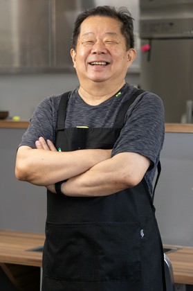 야키니쿠・호르몬텟판나베 윤_권 기호