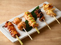 yakitori shouchan 六本木店_「5种稀有部位拼盘」，给烤鸡肉串爱好者带来难以抗拒的特殊感觉。