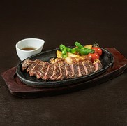 肉類和魚和牡蠣 OYSTER Bar&Bistro 魚秀 ～UOHIDE～ 代代木八幡店_草飼牛沙朗牛排