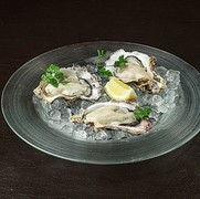 肉類和魚和牡蠣 OYSTER Bar&Bistro 魚秀 ～UOHIDE～ 代代木八幡店_3種生蠔