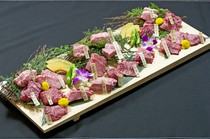 Matsusakagyu WHAT'S Kyoto Muromachi Branch_[Limited quantity] Matsusaka beef premium platter 600g