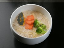 Japanese Noodle Issunbousi_"KYOTO VEGAN NOODLE" uses Kyoto's traditional white miso, rice malt, and soy milk-based vegan soup