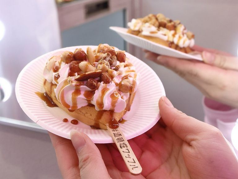 SUIPARA #Doutonbori Waffle Reservation in Higashi-Shinsaibashi