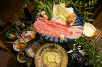  冬季限定“黑毛和牛寿喜烧火锅套餐” 