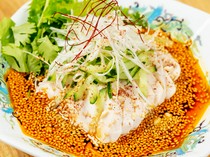 Chukashusai Eigetsu_Drool Chicken - It's a refreshing appetizer perfect for the first dish.