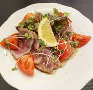  Seared beef carpaccio 