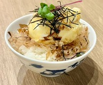 Trứng luộc mềm tempura TKG
